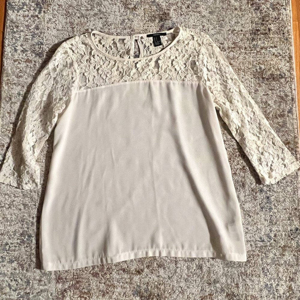 Forever 21 Floral Lace Top Size S